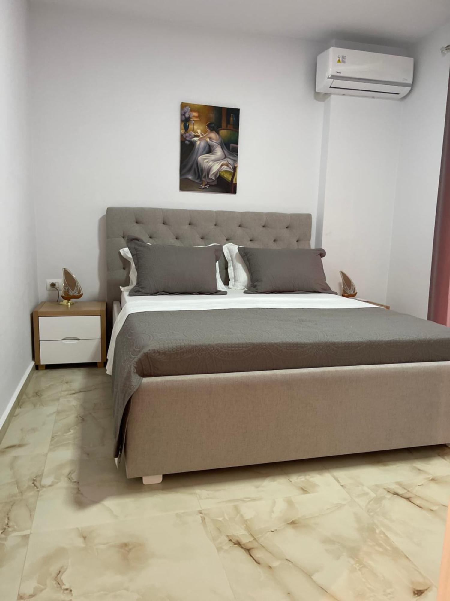 Odore Di Mare Apartments Sarandë エクステリア 写真