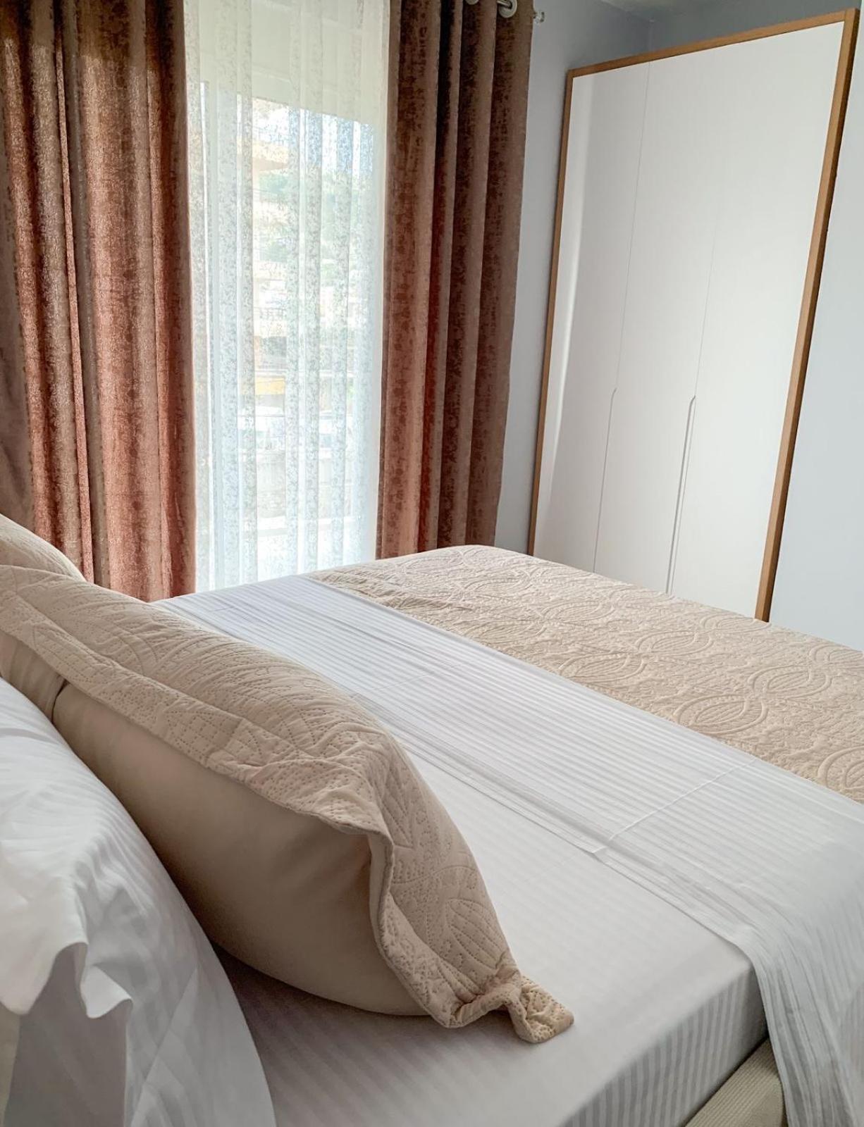 Odore Di Mare Apartments Sarandë エクステリア 写真