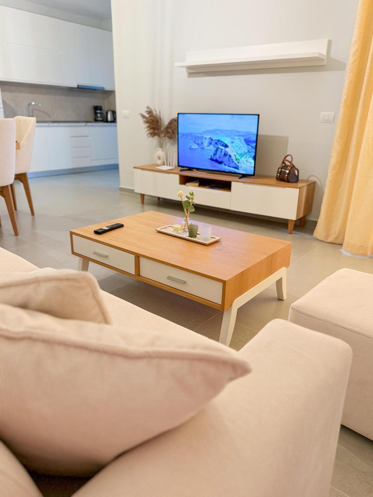 Odore Di Mare Apartments Sarandë エクステリア 写真