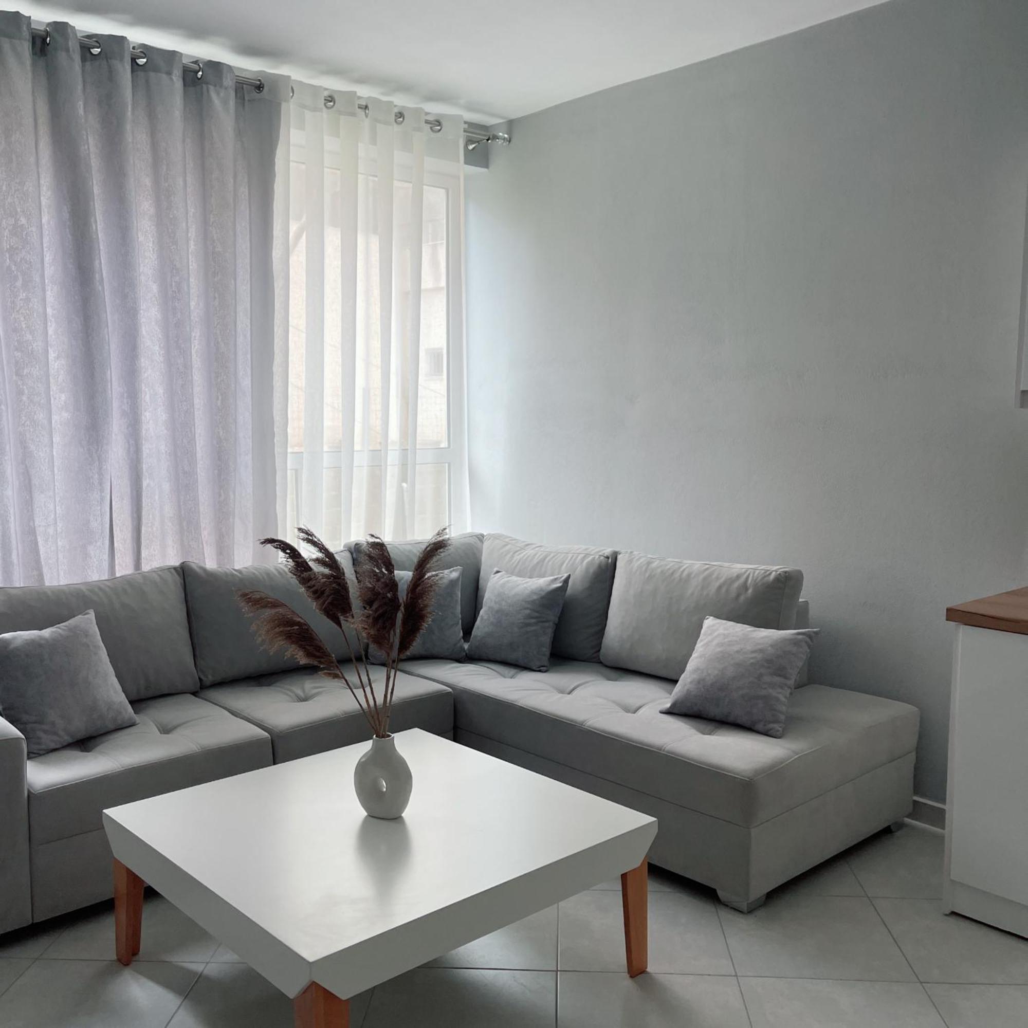 Odore Di Mare Apartments Sarandë エクステリア 写真