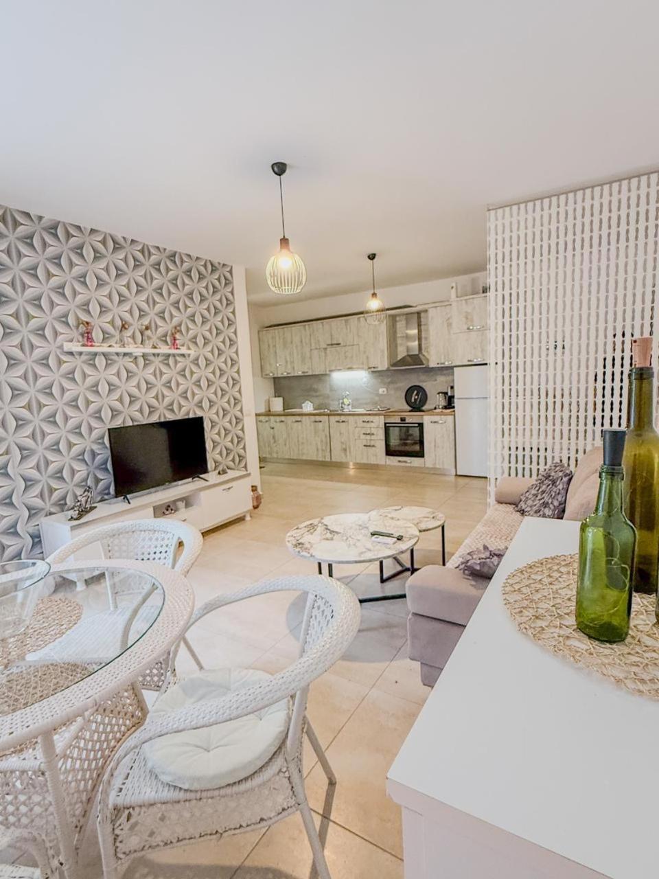 Odore Di Mare Apartments Sarandë エクステリア 写真