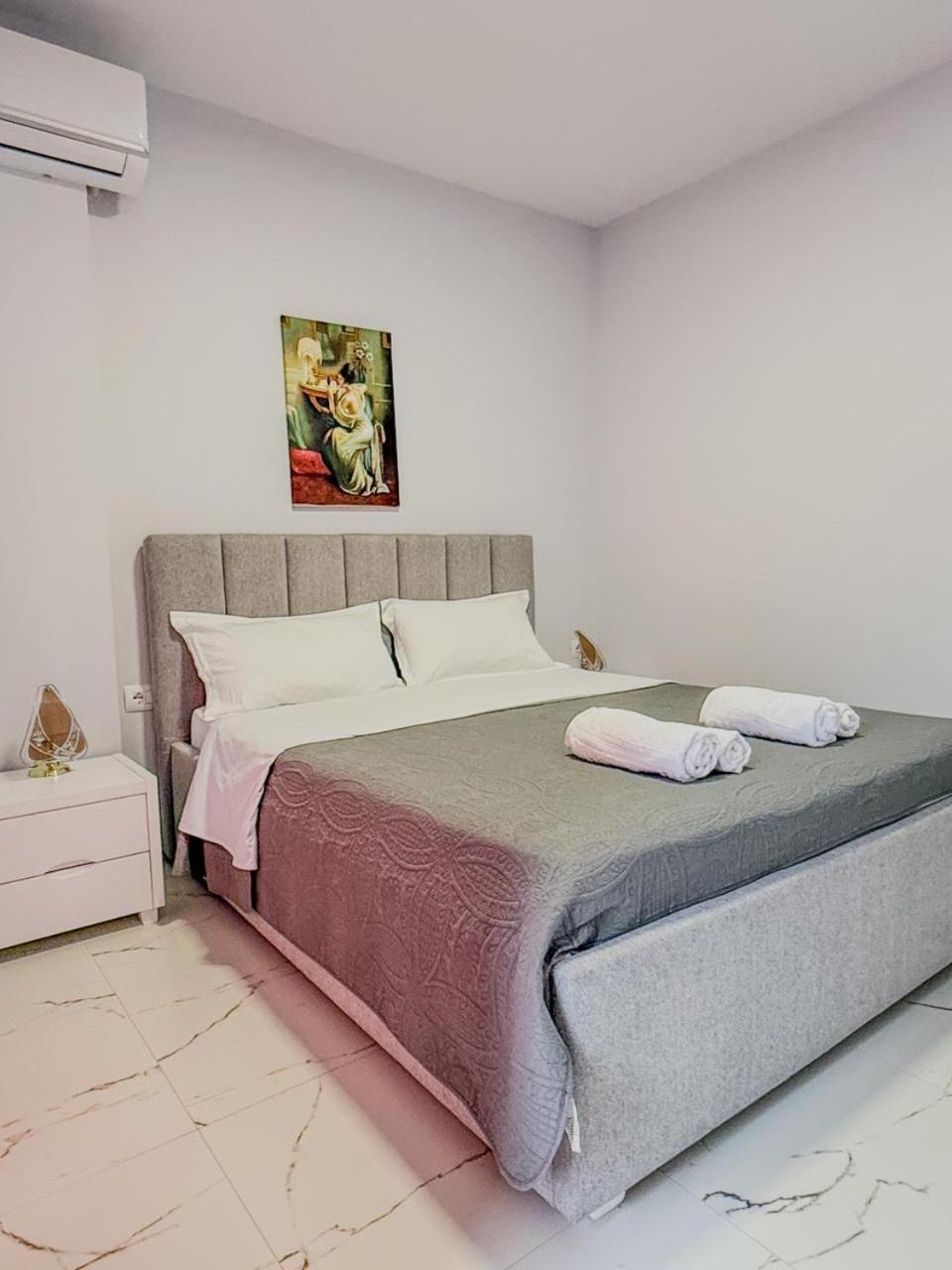 Odore Di Mare Apartments Sarandë エクステリア 写真