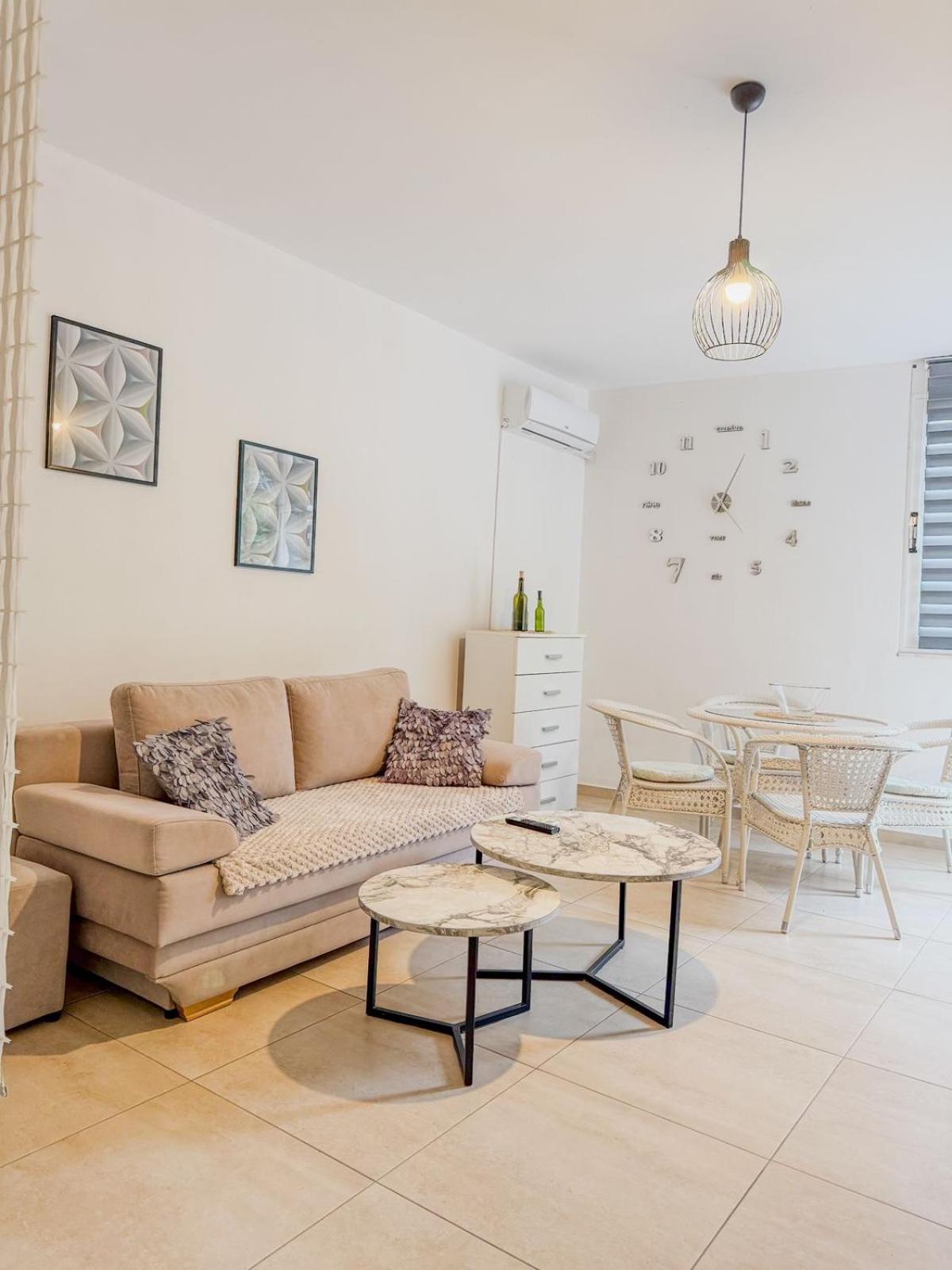 Odore Di Mare Apartments Sarandë エクステリア 写真